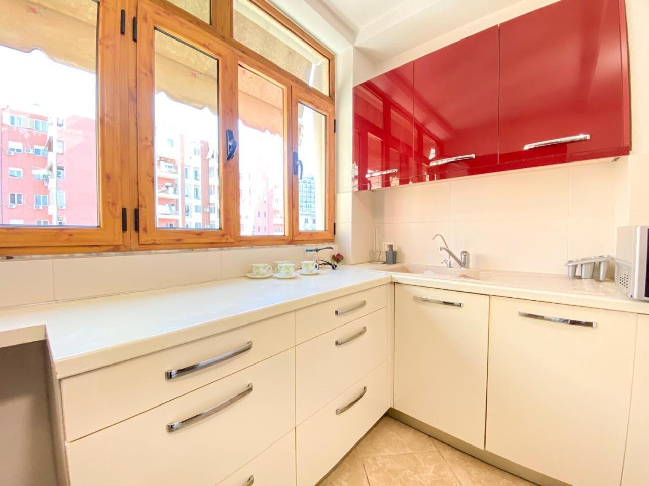 Block Inn Apartments Тирана Экстерьер фото