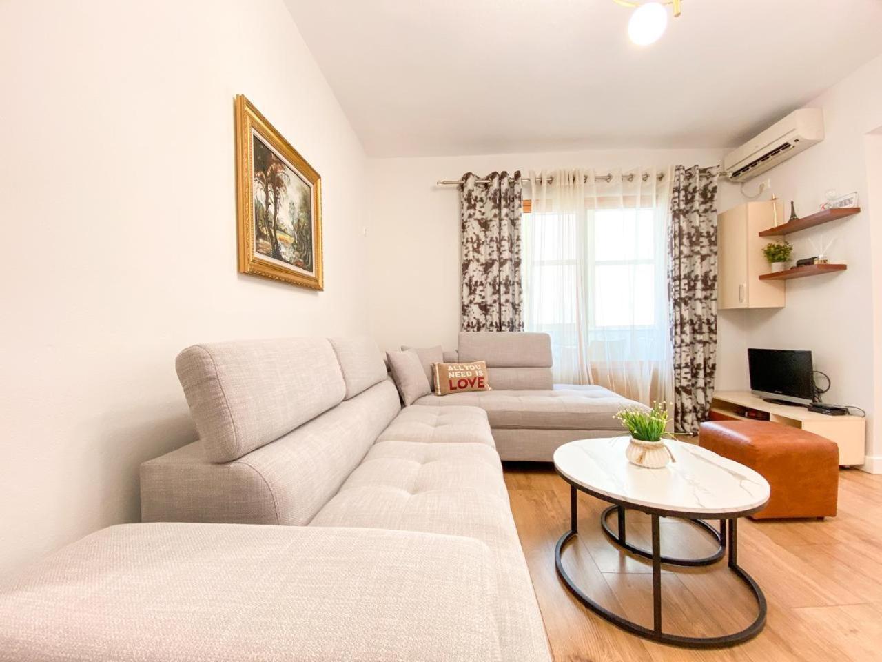 Block Inn Apartments Тирана Экстерьер фото