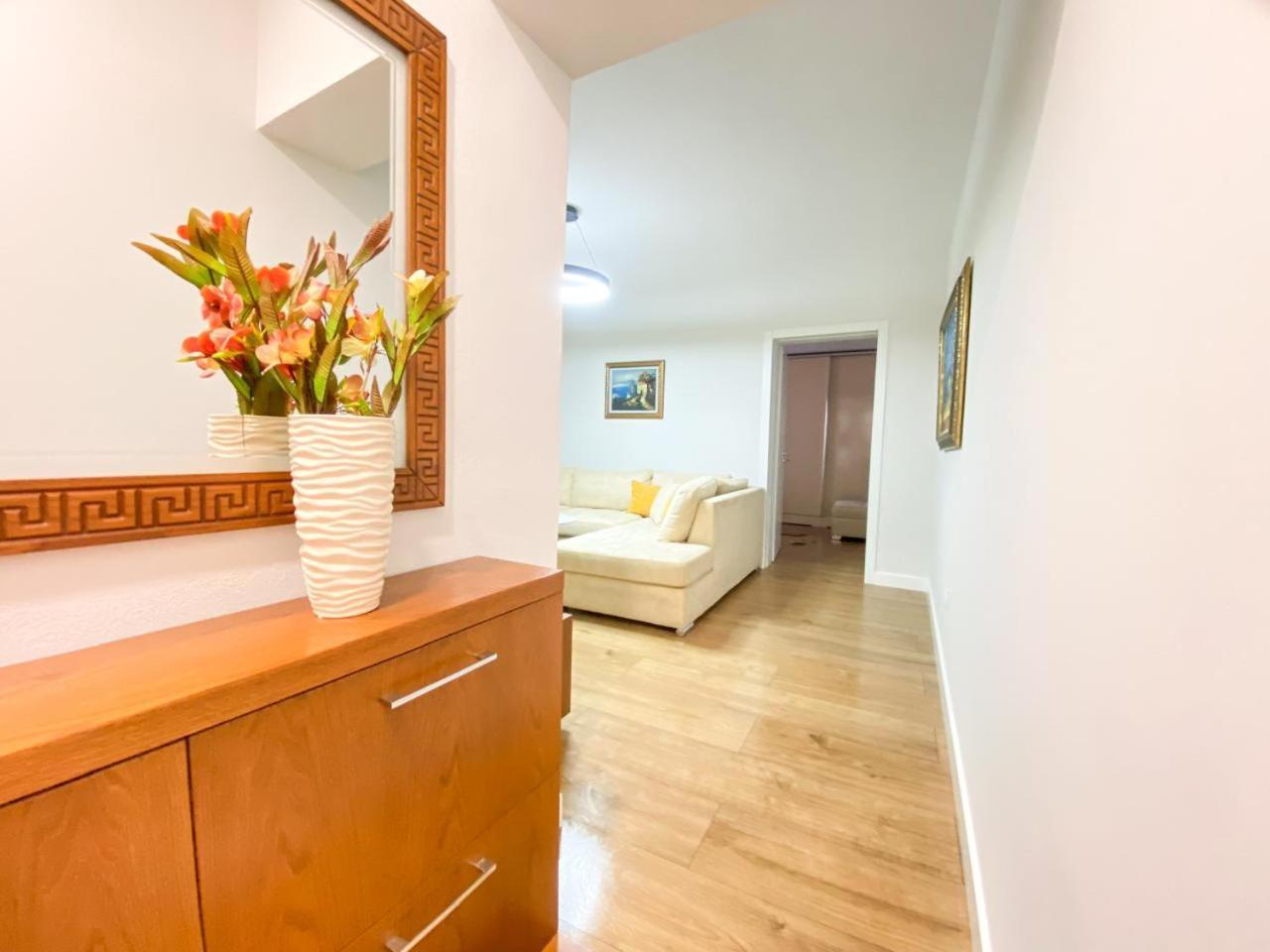 Block Inn Apartments Тирана Экстерьер фото