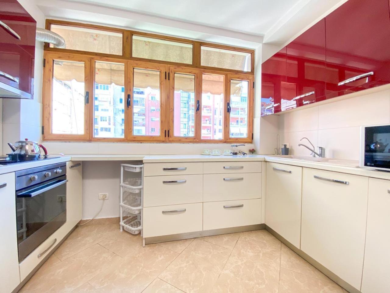 Block Inn Apartments Тирана Экстерьер фото